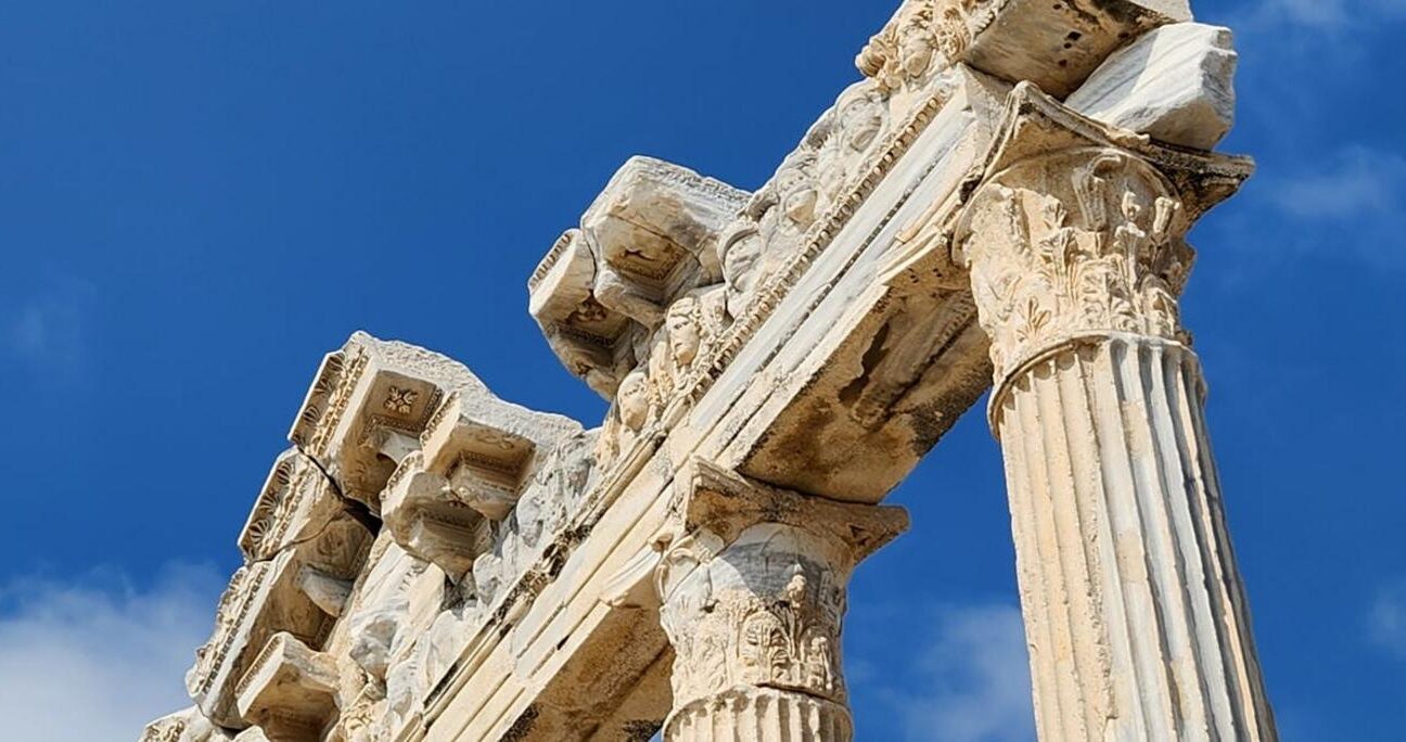 Mitologia Grecka: Apollo i Marsjasz – Historia i Legenda