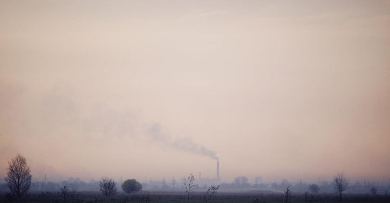 Opady i osady atmosferyczne a wpływ na jakość środowiska naturalnego